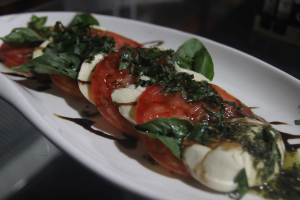 punto fusion caprese salad
 - Costa Rica